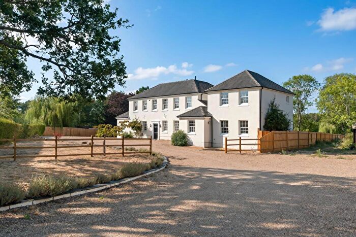 5 Bedroom Detached House For Sale In Vale Road, Claygate, KT10