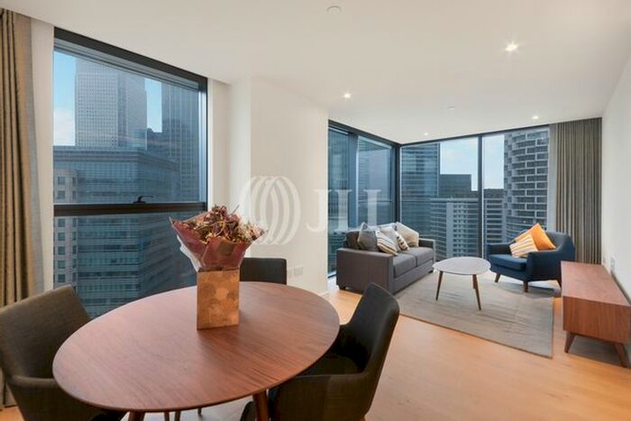 2 Bedroom Flat To Rent In Hampton Tower, Marsh Wall, E14