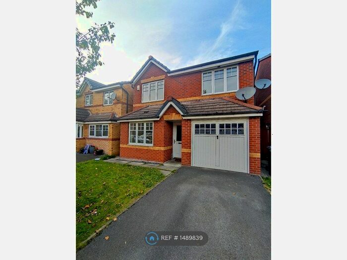 4 Bedroom Semi-Detached House To Rent In Northcote Avenue, Wythenshawe, Manchester, M22
