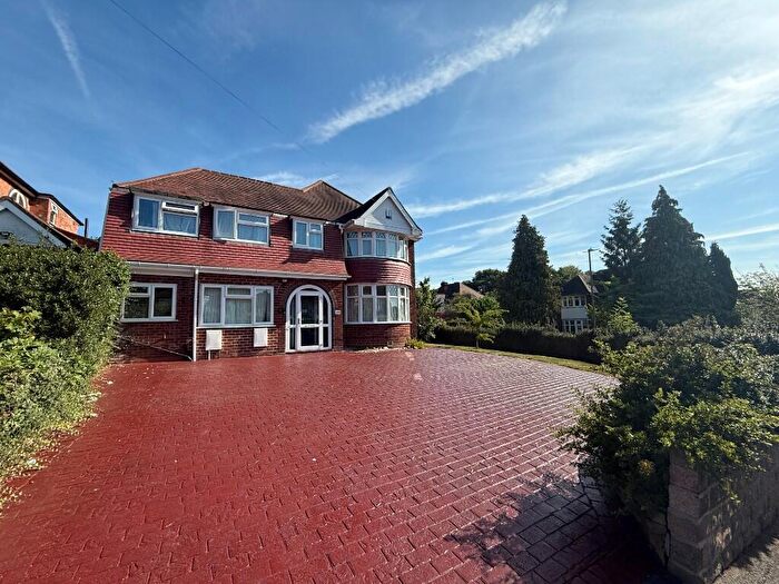 4 Bedroom Detached House For Sale In Wood Lane, Birmingham, B20