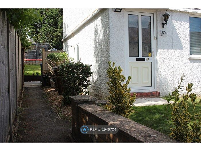 2 Bedroom End Of Terrace House To Rent In Keith Lucas Road, Farnborough, GU14