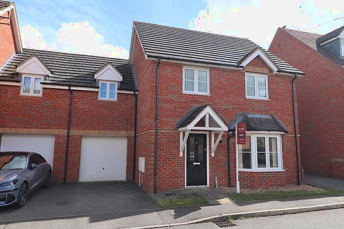 4 Bedroom Semi-Detached House To Rent In Brown Close, St Crispin, Northampton, NN5