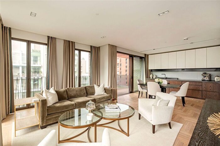 3 Bedroom Flat For Sale In Lewis Cubitt Walk, King's Cross, London, N1C