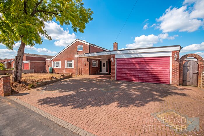 4 Bedroom Detached Bungalow For Sale In Clover Road, Attleborough, NR17