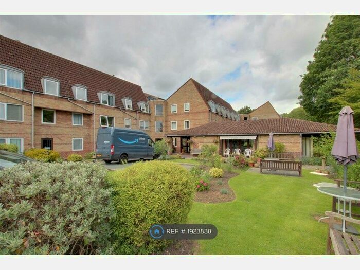 1 Bedroom Flat To Rent In Homewillow Close, London, N21