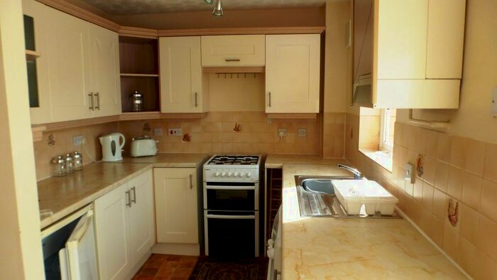 2 Bedroom House To Rent In Cwrt Y Garth, Beddau, Pontypridd, CF38