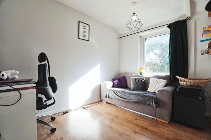 2 Bedroom Terraced House For Sale In Burlington Avenue, York, YO10