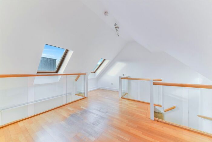 1 Bedroom Flat To Rent In Dalberg Road, London, SW2