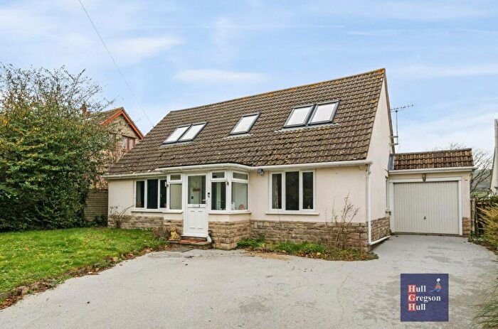 4 Bedroom Detached Bungalow For Sale In North Instow, Swanage, BH19