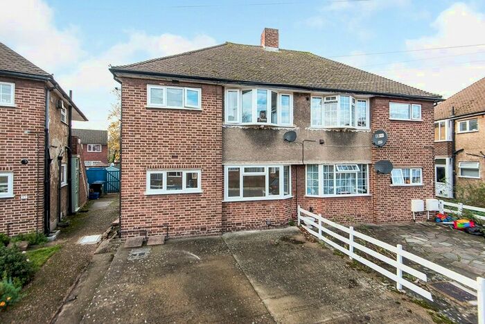 2 Bedroom Maisonette To Rent In Bramley Close, Twickenham, TW2