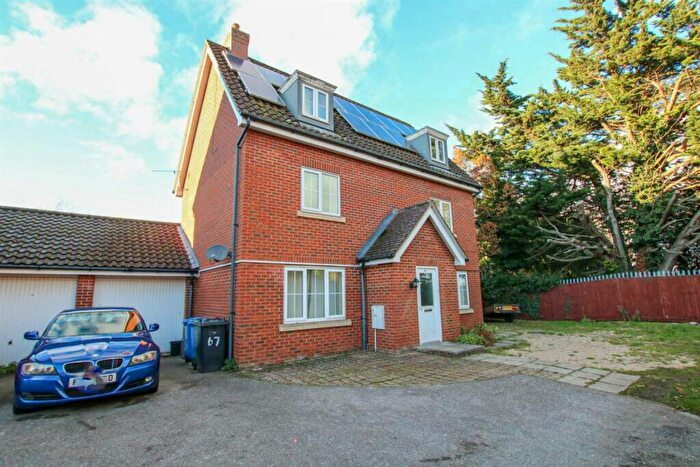 6 Bedroom Detached House To Rent In Whistlefish Court, Norwich, NR5