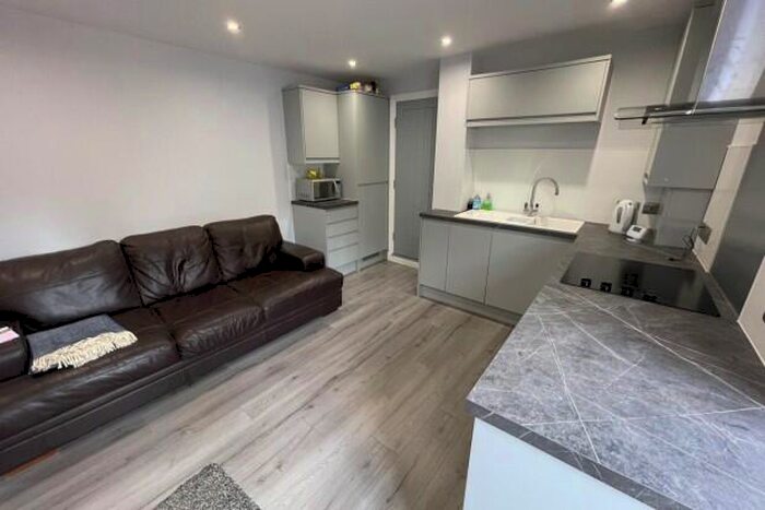 1 Bedroom Flat To Rent In Richmond Road Cardiff, CF24