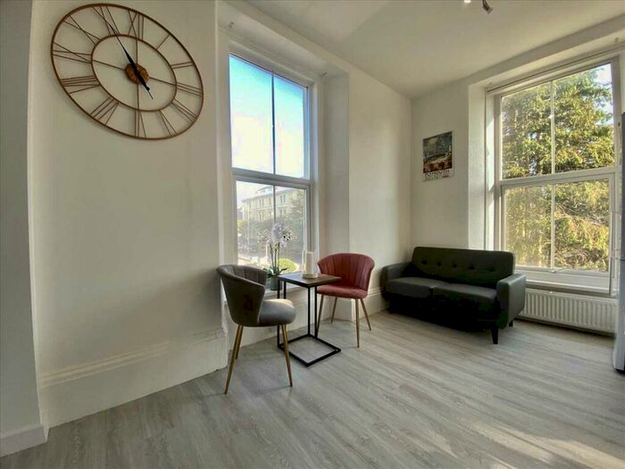 2 Bedroom Apartment To Rent In North Road East, Plymouth, PL4