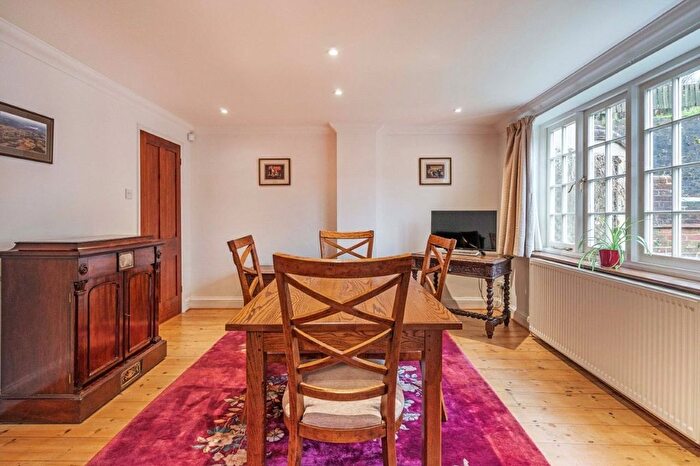 4 Bedroom Country House For Sale In Town Hill, Lamberhurst, East Sussex, TN3 - Photo 5