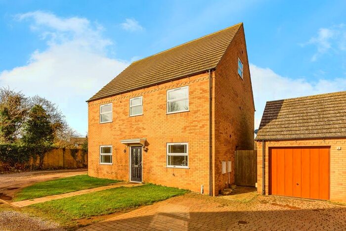5 Bedroom Detached House For Sale In Diamond Close, Easton On The Hill, Stamford, PE9