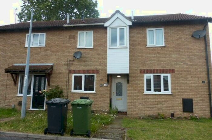 2 Bedroom Terraced House To Rent In Hogarth Close, Bradwell, NR31