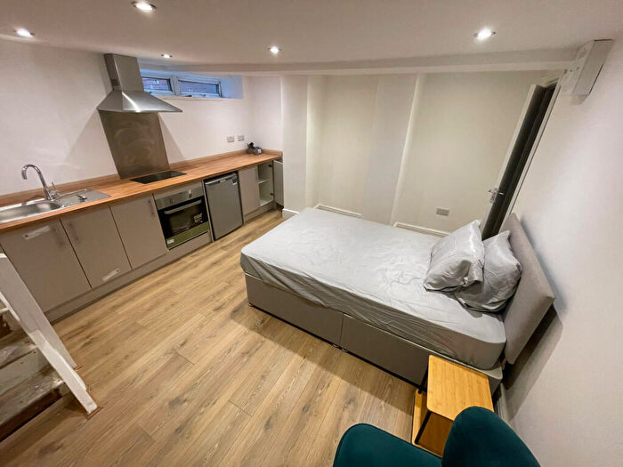 Studio To Rent In Lodge Lane, Beeston, Leeds, West Yorkshire, LS11