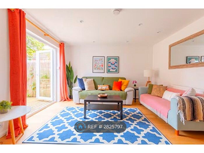 3 Bedroom End Terrace House To Rent In Delverton Road, London, SE17