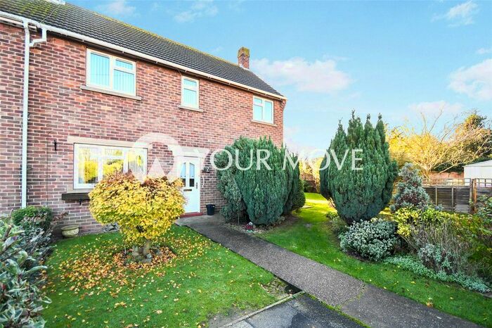 3 Bedroom Semi-Detached House For Sale In Alfred Avenue, Metheringham, Lincoln, Lincolnshire, LN4