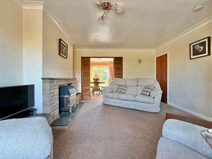3 Bedroom Terraced House For Sale In Fairfield Grove, Halesowen, B62