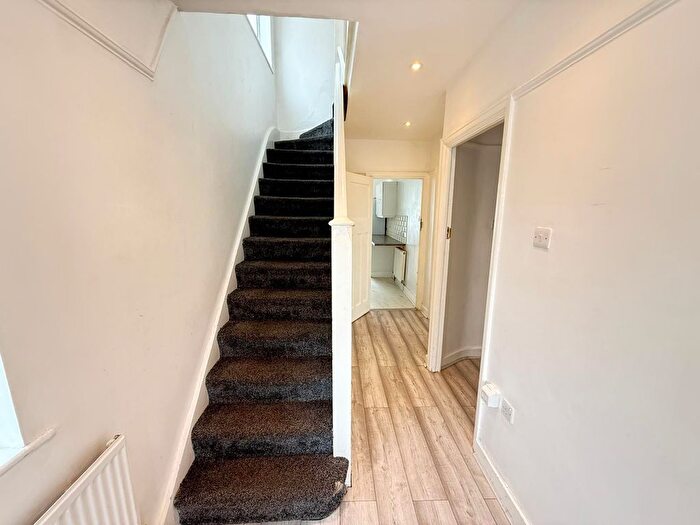 4 Bedroom Semi-Detached House To Rent In North Harrow, Harrow, Greater London, HA2