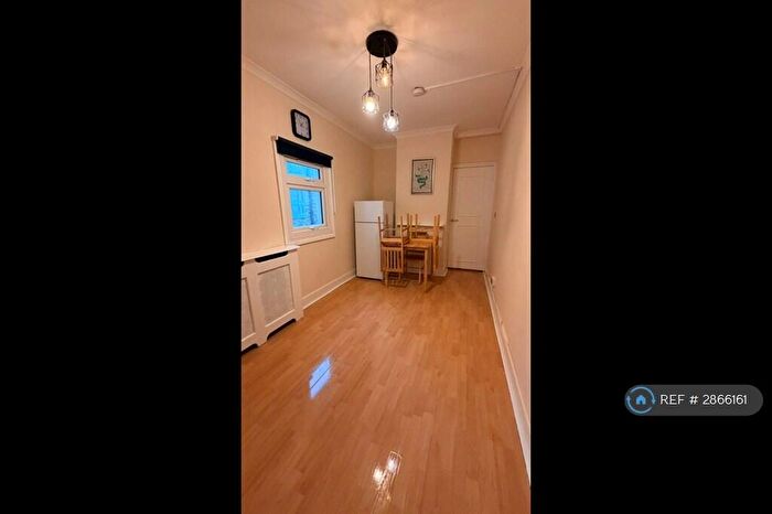 1 Bedroom Flat To Rent In West Green Road, London, N15