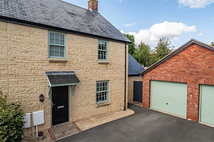 3 Bedroom Semi-Detached House For Sale In Falcon Close, Seavington, Ilminster, TA19