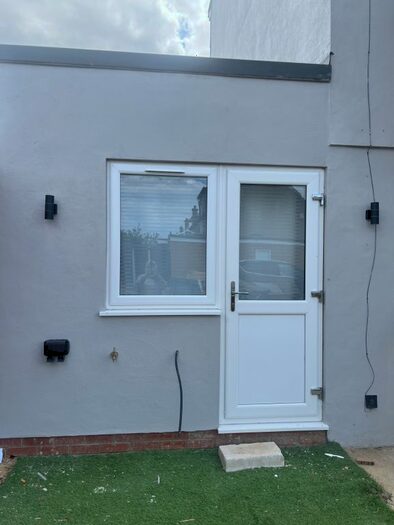 Studio To Rent In Arterial Avenue, Rainham, RM13