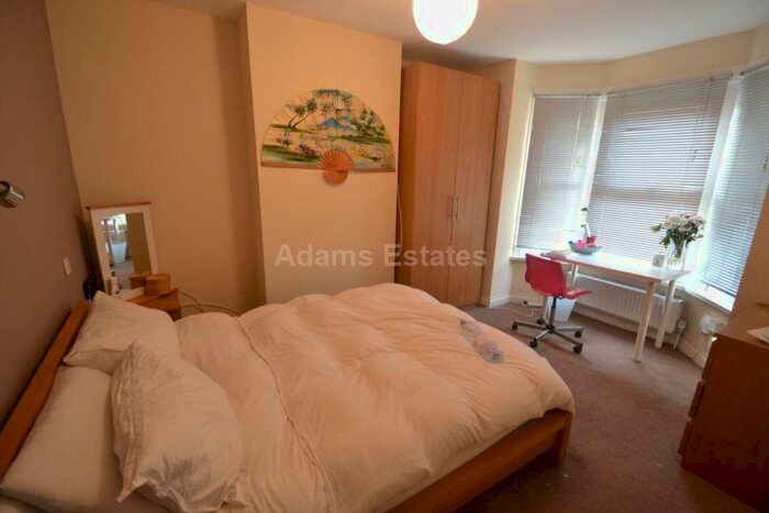 5 Bedroom Terraced House To Rent In Donnington Road, University Area, RG1