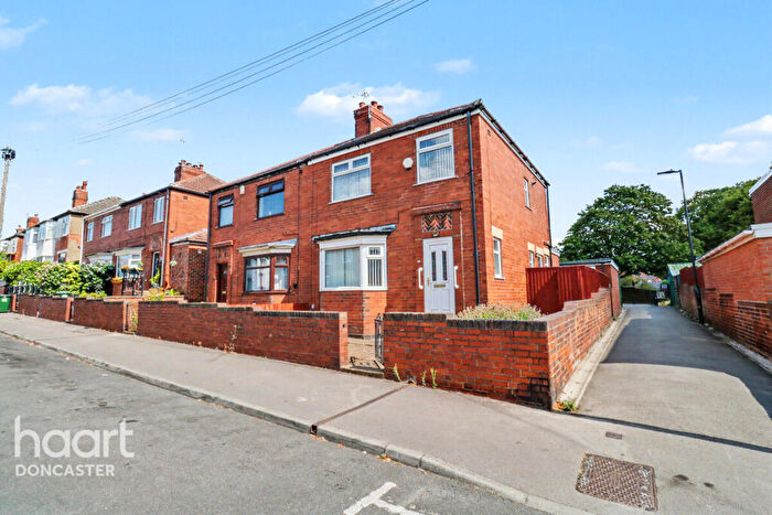 3 Bedroom Semi-Detached House For Sale In St Annes Road, Belle Vue, Doncaster, DN4
