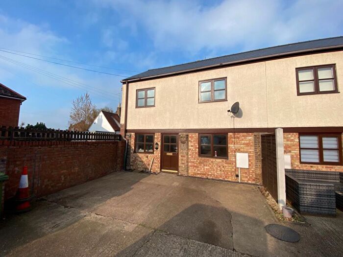 2 Bedroom Terraced House To Rent In Barrs Street, Whittlesey, PE7