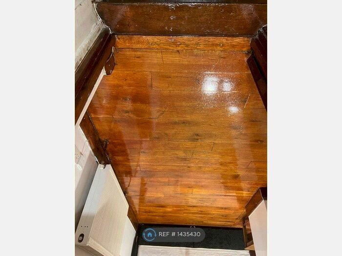 Studio To Rent In Craven Road, London, W2