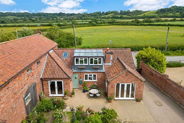 3 Bedroom Link Detached House For Sale In Pasture Lane, Hose, LE14
