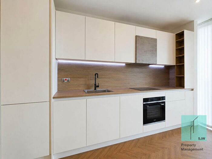 1 Bedroom Flat To Rent In Makers Yard, Skyline Apartments, E3