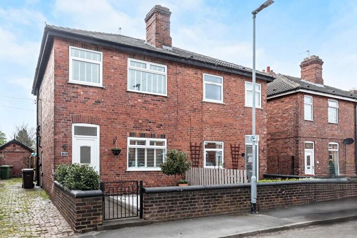 3 Bedroom Semi Detached House For Sale In Queen Street, Castleford, WF10