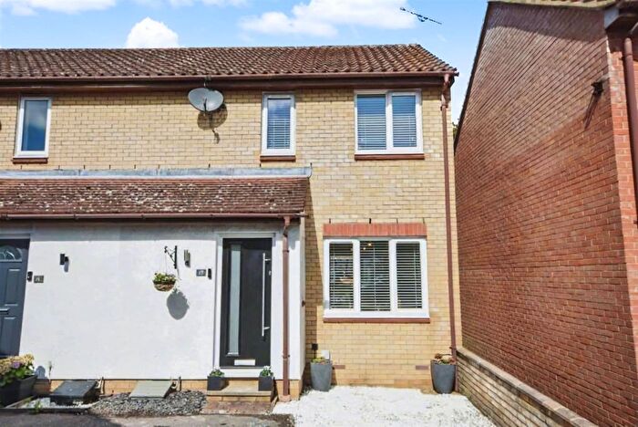2 Bedroom End Terrace House For Sale In Greene View, Braintree, CM7