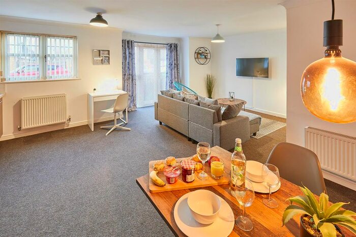 2 Bedroom Flat To Rent In Sun Gardens Lux, Thornaby, Stockton-On-Tees, TS17