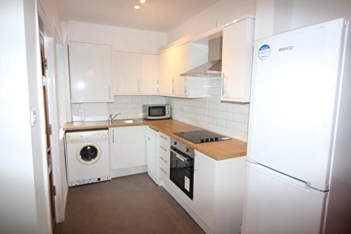4 Bedroom House To Rent In Roebuck Road, Sheffield, S6