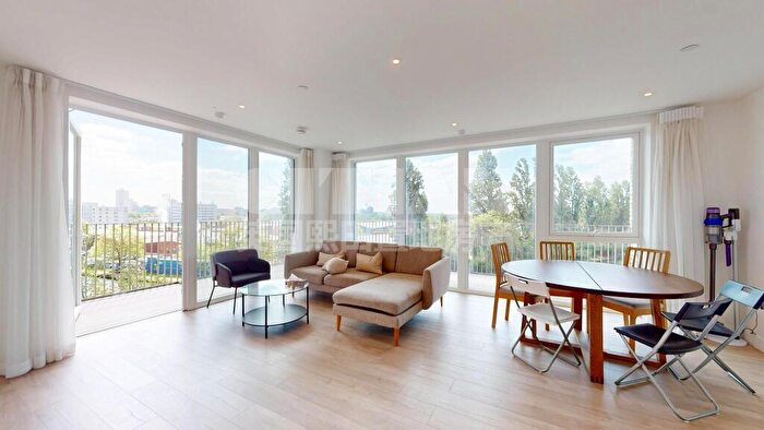 3 Bedroom Flat To Rent In Affinity House, Beresford Avenue, Wembley, HA0