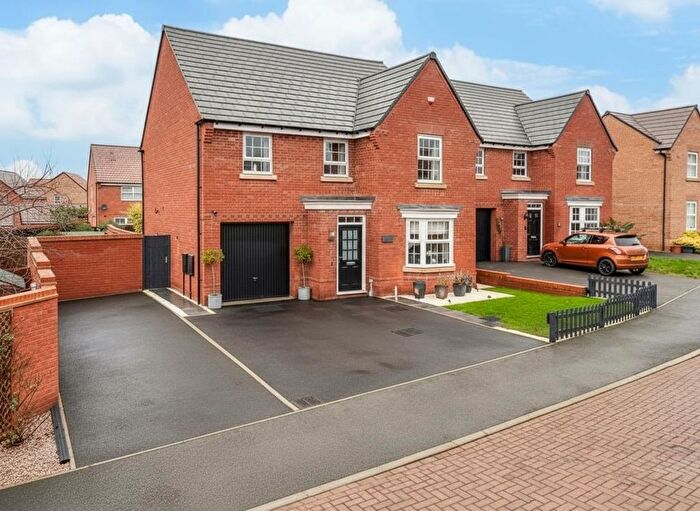 4 Bedroom Detached House For Sale In Siskin Road, Thrapston, NN14