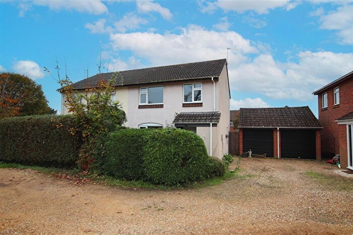 3 Bedroom Semi-Detached House To Rent In Harvester Way, Lymington, SO41