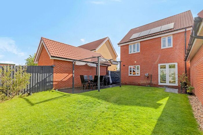3 Bedroom Detached House For Sale In Chain Free In Attleborough, NR17