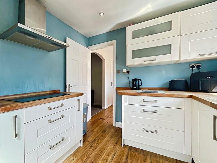 3 Bedroom Semi Detached House To Rent In Sycamore Grove, Bracebridge Heath, LN4