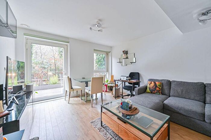 1 Bedroom Flat For Sale In Bailey Street, Deptford, London, SE8