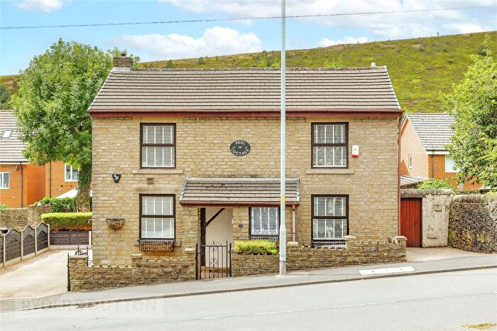 4 Bedroom Detached House For Sale In Lees Road, Mossley, OL5