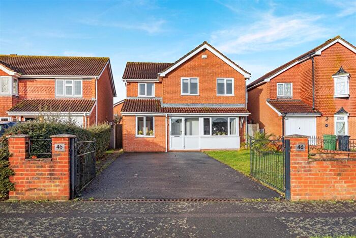4 Bedroom Detached House For Sale In Hazelwood Drive, Maidstone, ME16