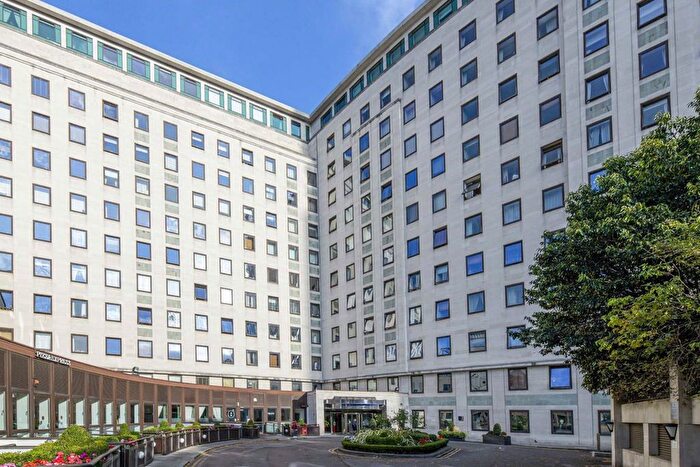 1 Bedroom Flat To Rent In Belvedere Road, Belvedere Road, SE1