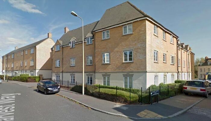 2 Bedroom Flat To Rent In Harvest Grove, Witney OX28
