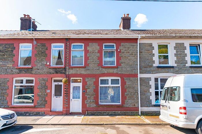 3 Bedroom Terraced House For Sale In Railway Street, Llanhilleth, NP13
