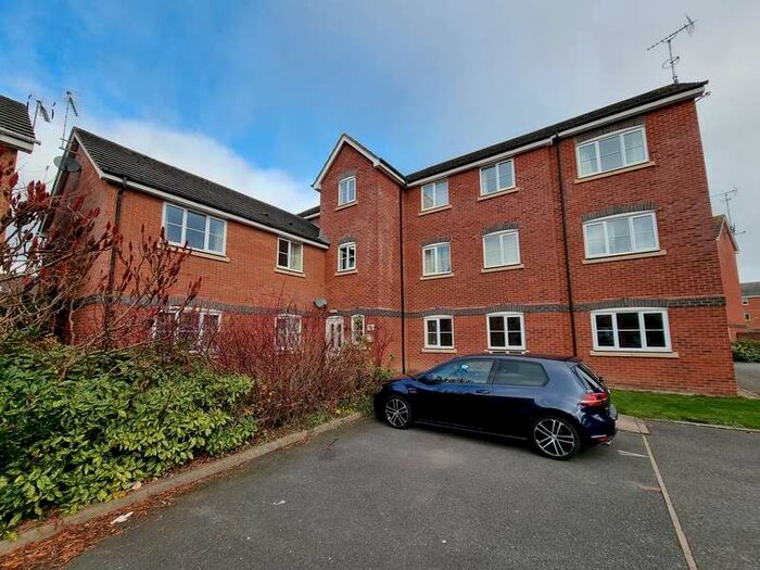 2 Bedroom Flat To Rent In Harbourne Close, Kenilworth, CV8